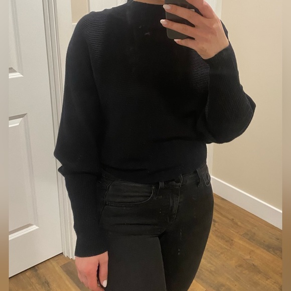 Zara Knit Blouse - Picture 1 of 3